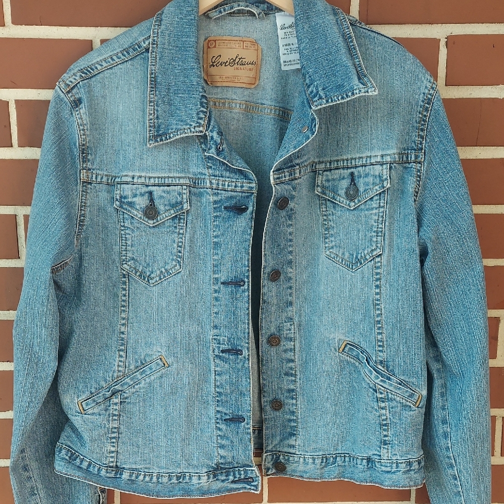 LEVI STRAUSS SIGNITURE  MISSES XL 16/18  Denim Jean Jacket  COTTON / SPANDEX